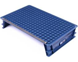 Пластиковый лоток 740х465х145 трехбортный