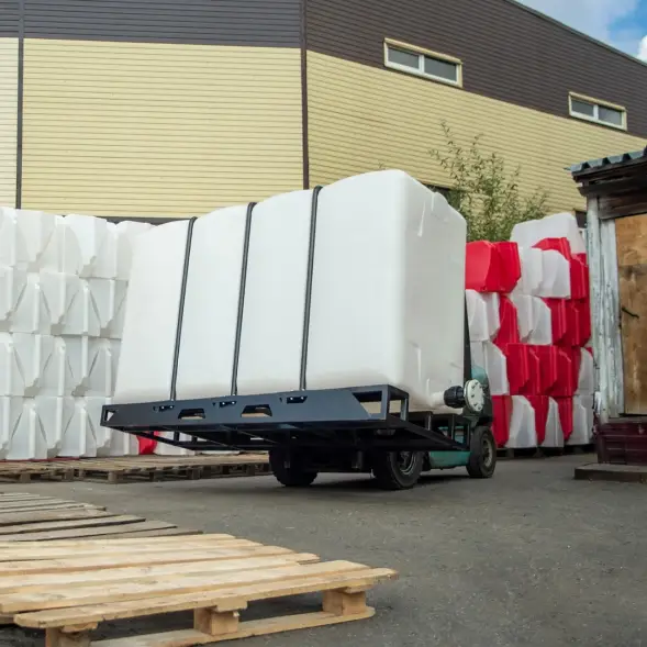 Емкость KR 4000л под плотность до 1.5 г/см3 белая в обрешетке (полный слив)