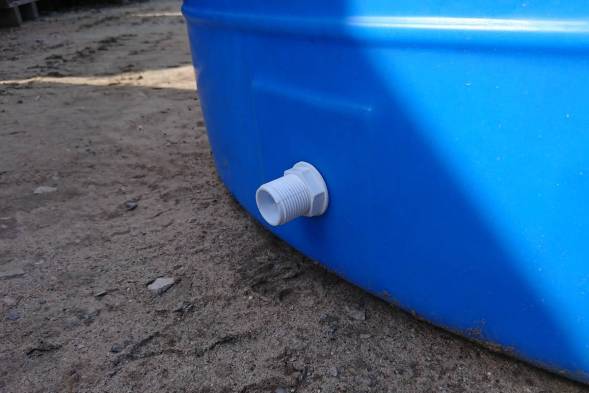 Отвод пластиковый с заглушкой 2&quot;