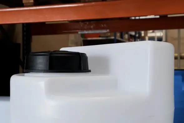 Емкость дозировочная 200л под плотность до 1.88 г/см3 белая